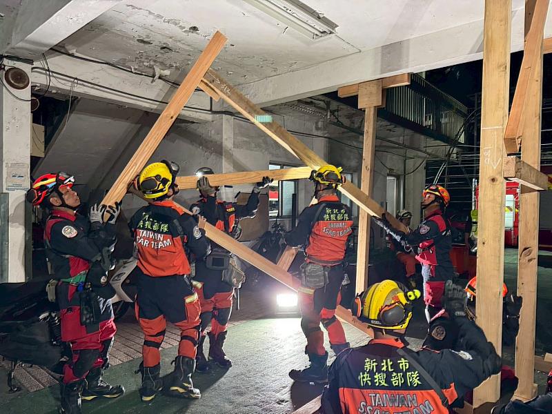 新北特搜36小時不間斷救援演練 全面接軌國際救災能力