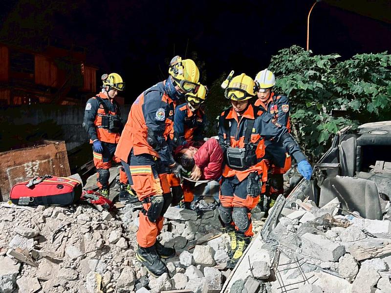 新北特搜36小時不間斷救援演練 全面接軌國際救災能力