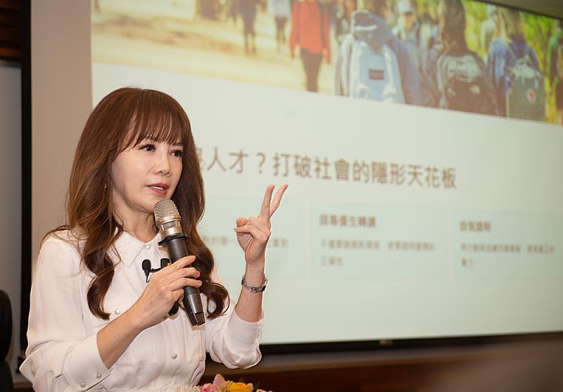 陳雅琳回到母校文化大學，以自身橫跨30餘年的新聞歷程，與師生暢談新聞專業的核心價值與公共責任。