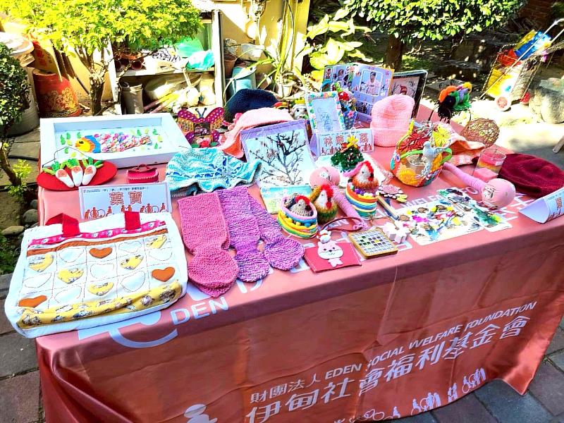 伊甸C據點長照站成果展 溫馨迎聖誕