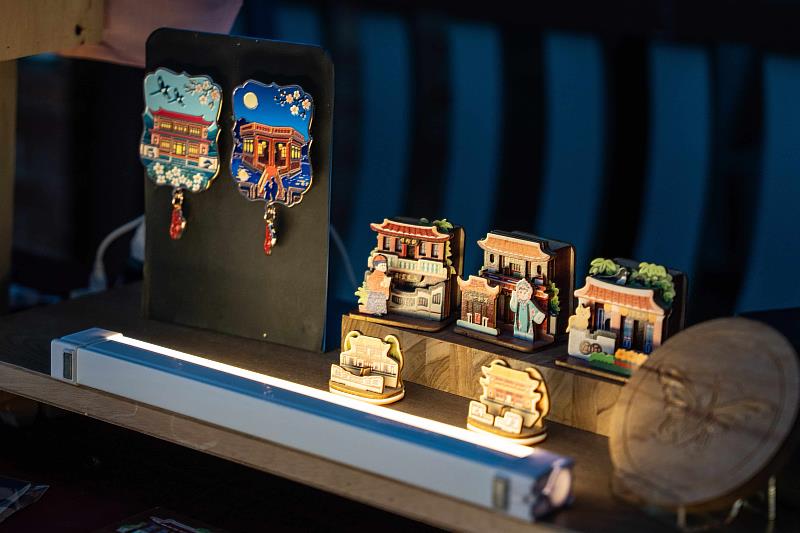 壓軸20：20場次光雕播映後有「林園人氣文創抽獎活動」，入場觀眾皆有機會獲得限量好禮。