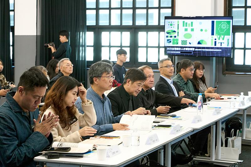 上午場產學研各界積極參與設計議題的討論。