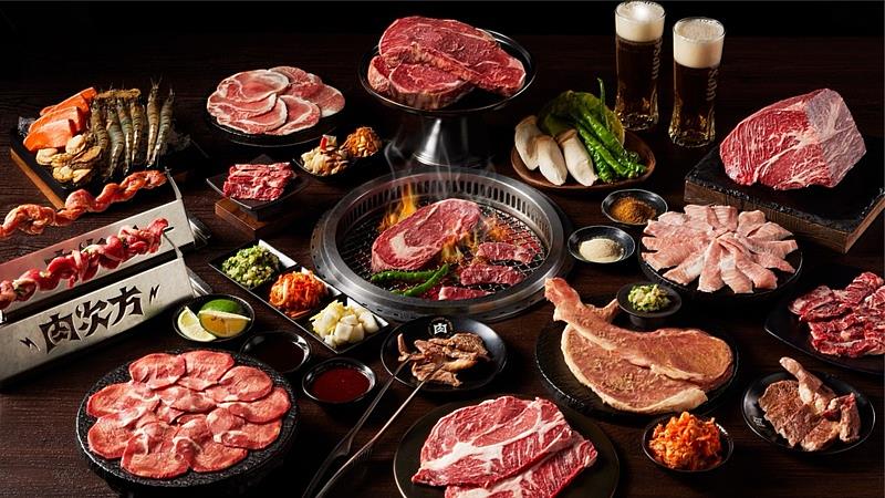 12月25日耶誕節當天,全台肉次方除高雄夢時代店以外,均延長營業時間,最後收客時間至晚上11點,消費者可以吃到凌晨1點。(圖/王品集團提供)