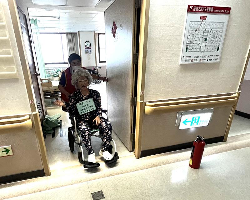 長庚護理之家演練夜間防災應變 展現高效處理能力