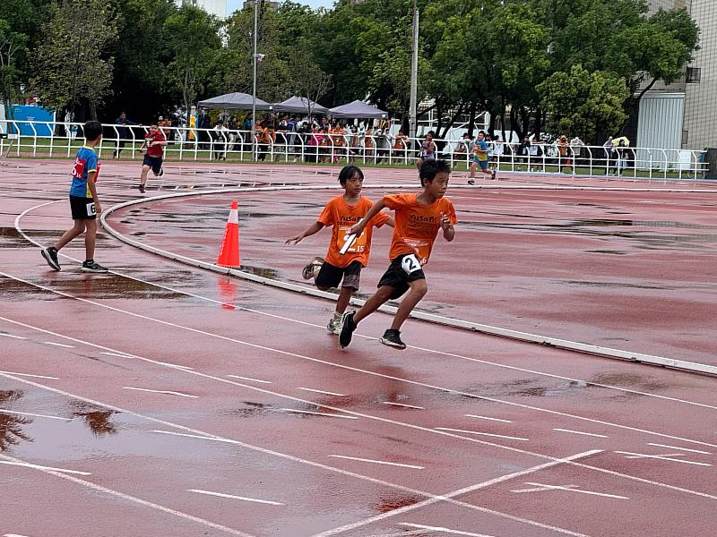 臺東縣國中小大隊接力賽今日熱鬧登場