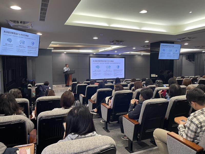 擺脫「萬年公文」煉獄！臺東衛生局祭出AI神助手：行政效率大升級，同仁嗨喊「今天不加班！」