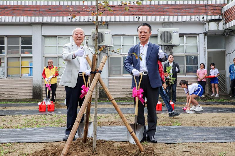 頂六國小歡慶90週年校慶 植樹活動傳承教育永續