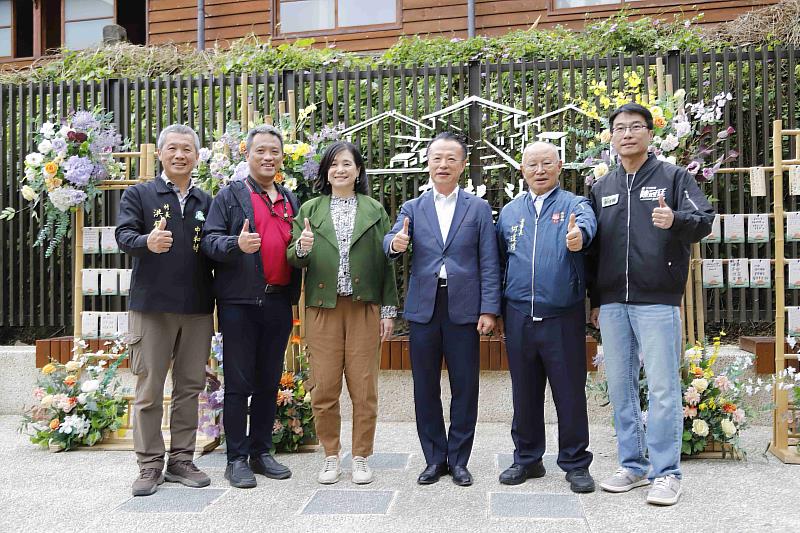 媽祖首搭林鐵「栩悅號」阿里山迎曙光 翁章梁接駕祈福