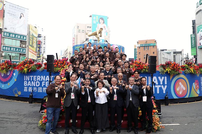 日本宮城縣加美町貴賓跨海參與管樂節。