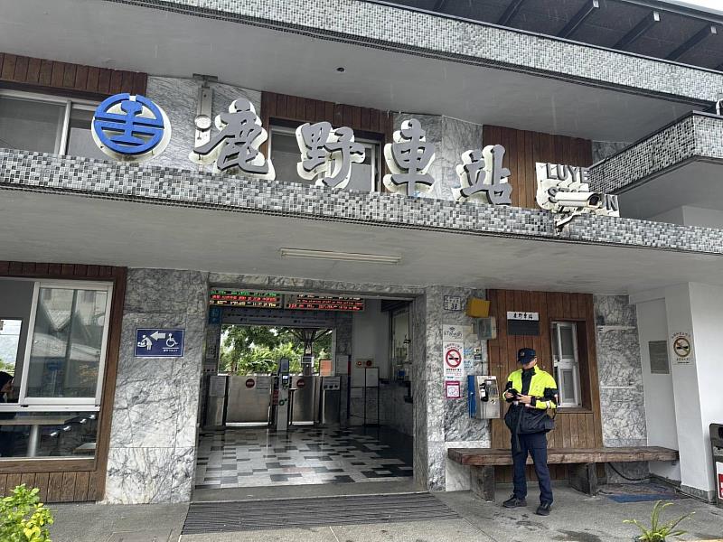 縣長饒慶鈴指示警察局強化見警率及安維,確保轄內各大型運輸場站安全,全力守護縣民安全。