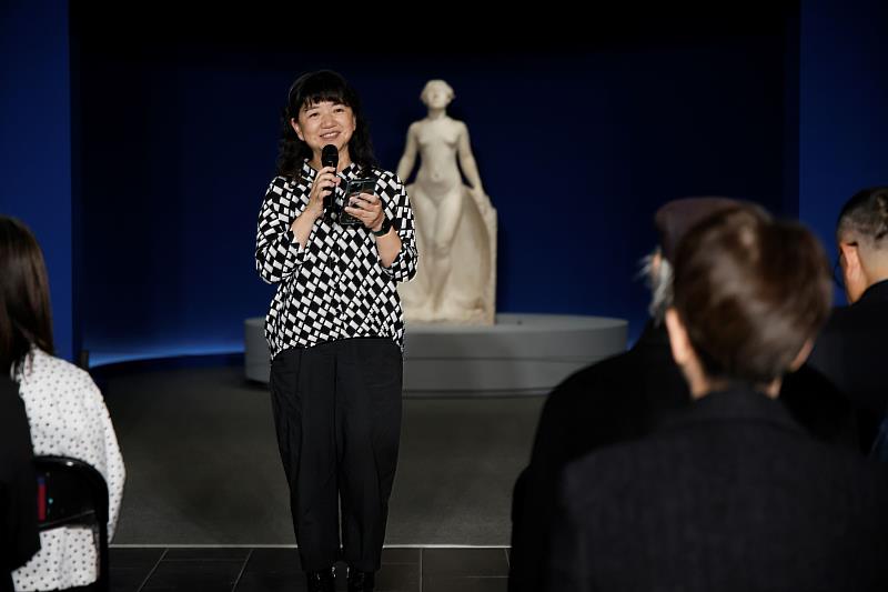 文化部次長李靜慧表示，為〈甘露水〉設立常設展示廳，並不是這件作品的結束，而是希望能夠給大家觀看、研究、討論，讓臺灣藝術能夠不斷回望、研究、討論。