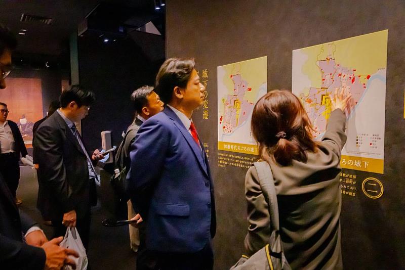 邱臣遠副市長率考察團參訪日本重要文化資產熊本城