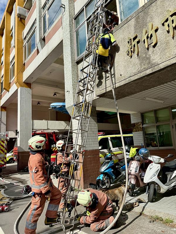 新竹市消防局辦理下半年裝備器材抽測。