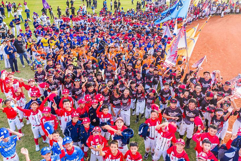0 諸羅山盃國際軟式少年棒球邀請賽開幕258支勁旅齊聚棒球原鄉 (4)