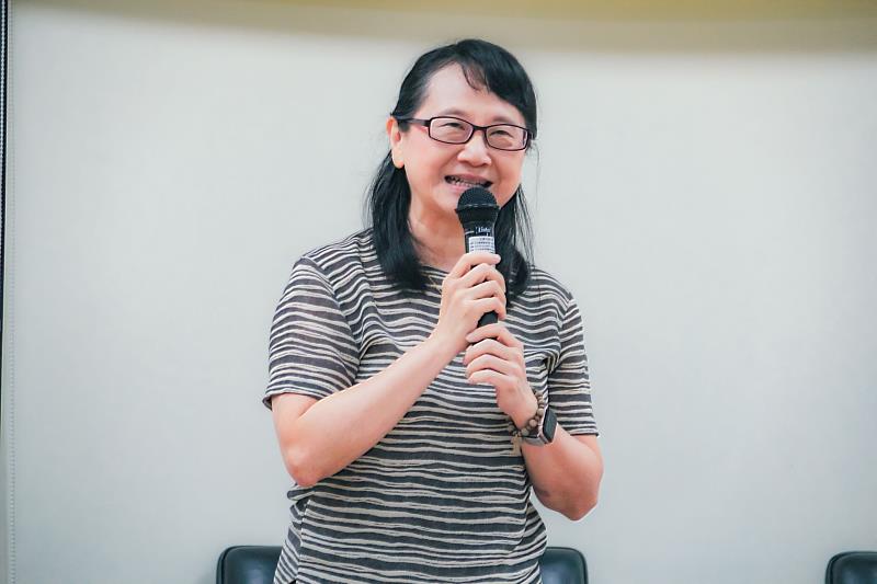 莊慧玲校長感謝王師凱校友捐款助母校發展