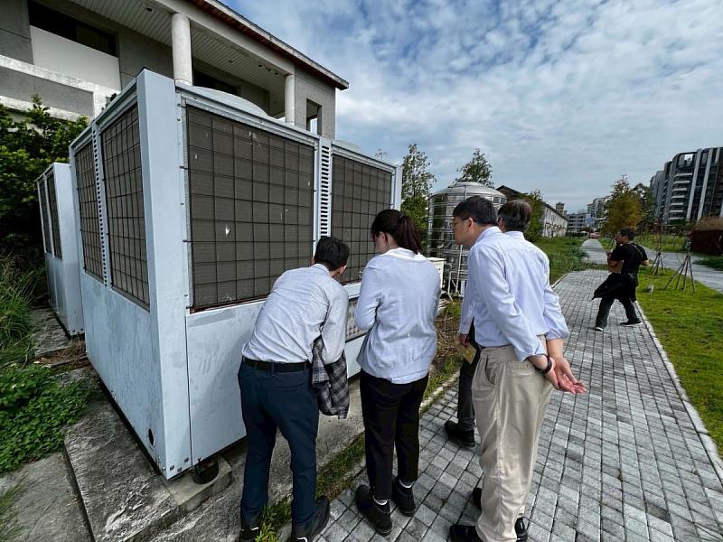 總務處與查證中心教師陪同實地做查證。