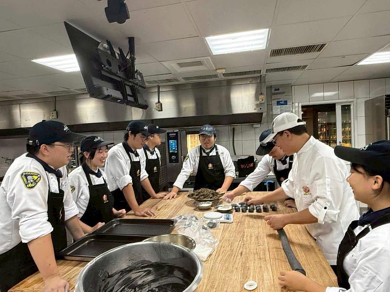 高餐大磨課師課程生動有趣，端賴所有行政及師長一同努力打造