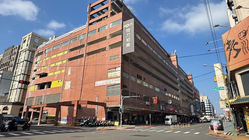 撇除賣場因素,支撐竹北科大區房市的關鍵仍在交通與學區條件。