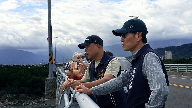 卑南溪揚塵防制水覆蓋恢復八成 持續修復守護臺東好空氣