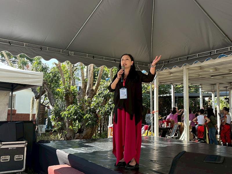 協會創辦人兼秘書長何若齊致詞