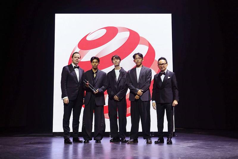 紅點頒獎典禮領獎照