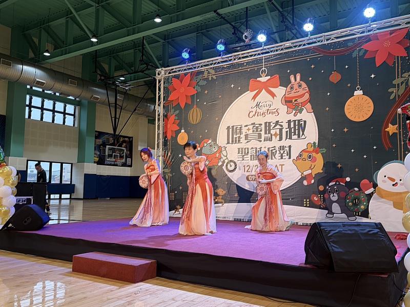 用運動溫暖城市　中壢國民運動中心聖誕派對以健康正能量點亮人心