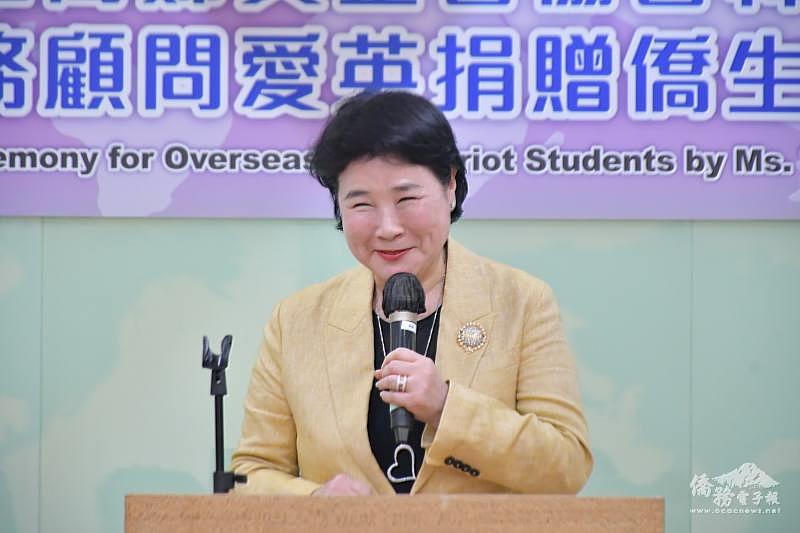 崔愛英致詞。