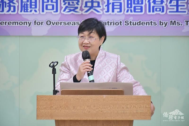 徐佳青致詞。