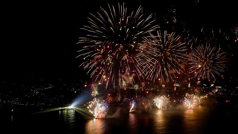 閃耀新北1314跨河煙火，以時長13分14秒的煙火為特色。（資料照）