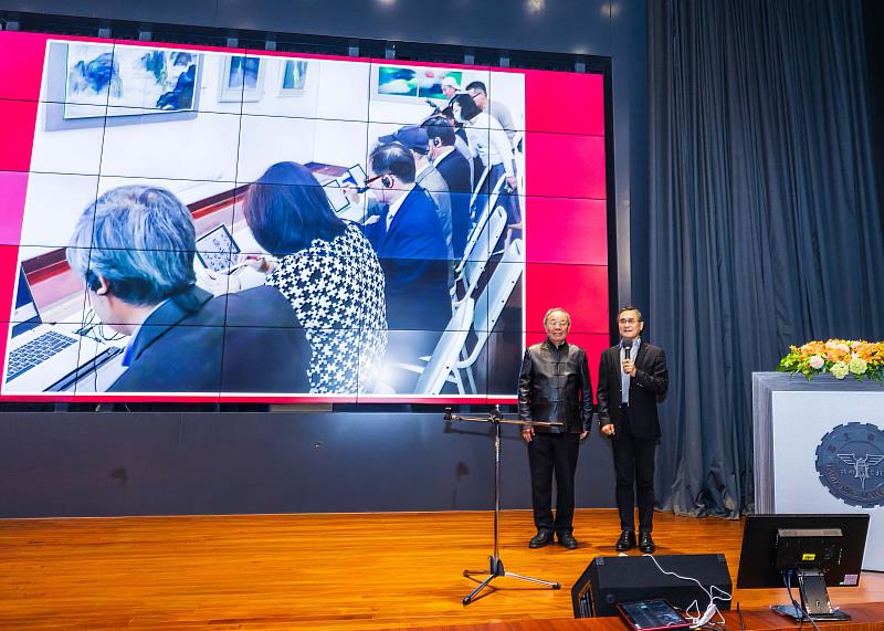 淡江大學發表AI書法新系統「書作玉成」 智慧e筆助力作品自動編排