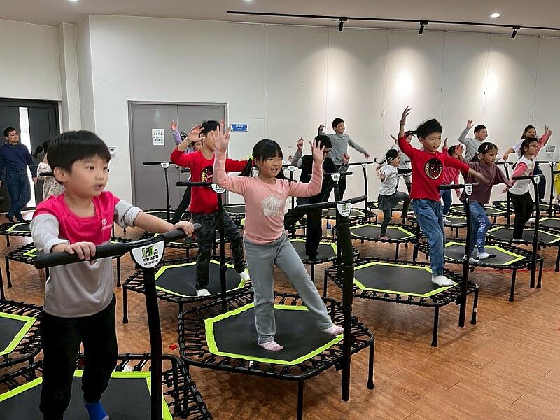 親子同樂迎聖誕 八德國民運動中心活動圓滿落幕