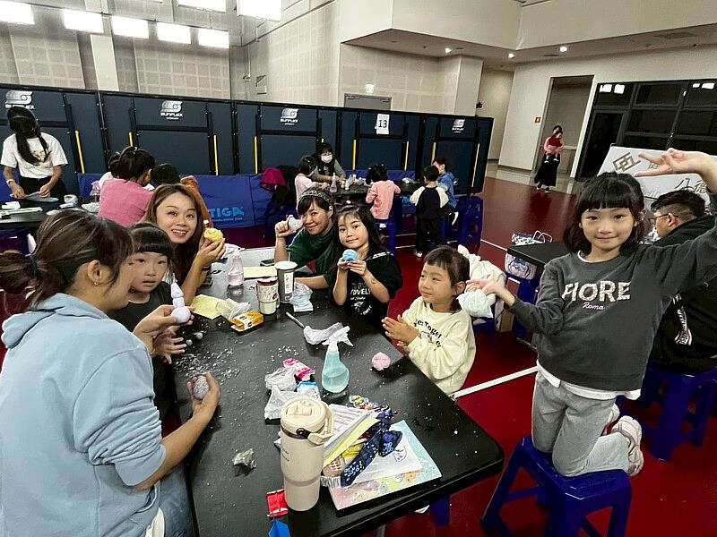 親子同樂迎聖誕 八德國民運動中心活動圓滿落幕