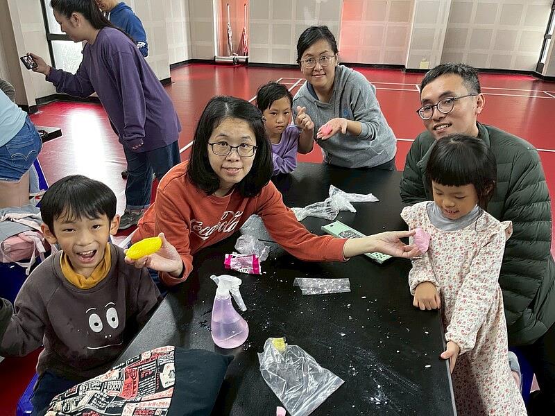 親子同樂迎聖誕 八德國民運動中心活動圓滿落幕