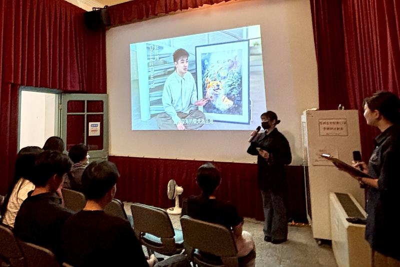 南大視設系范如菀老師帶領大一同學自主策展，從實作中累積展覽經驗，呈現南大學生的藝術創意。