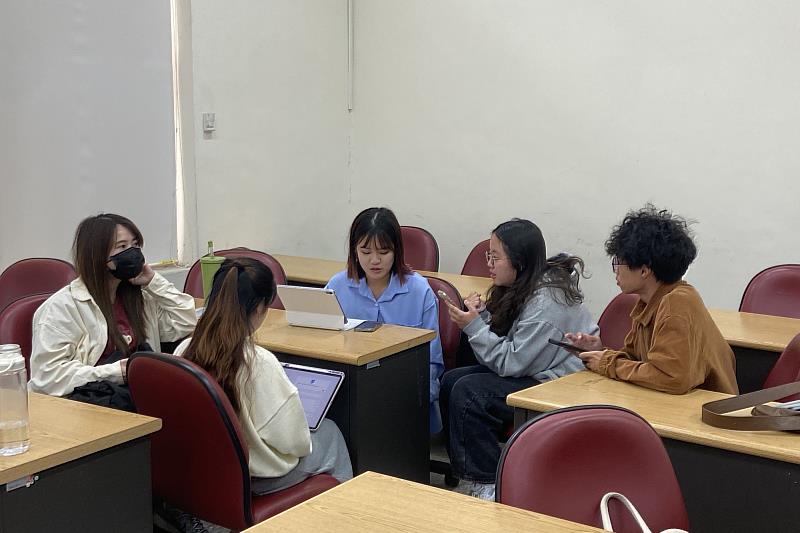 南大學生透過討論與分工，完整規劃戶外教育實作場次流程，累積教學實務經驗。