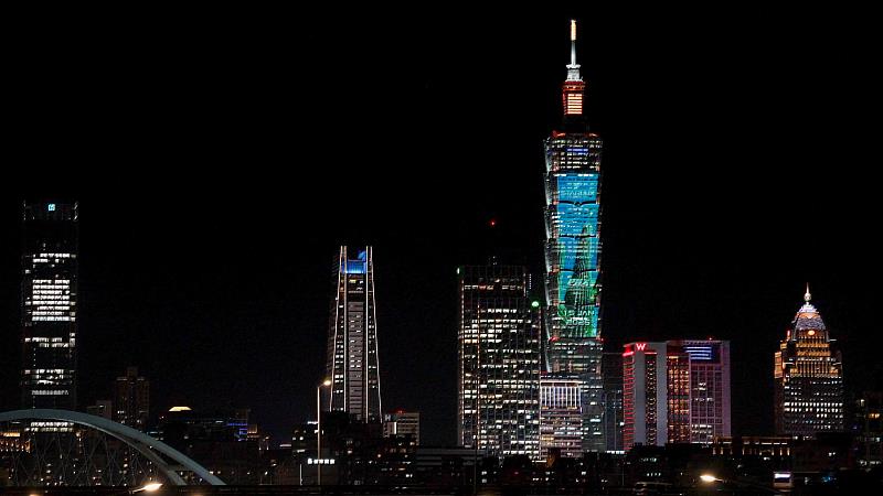 接續亮相鳳凰城航線將於明年1月15日盛大開航。