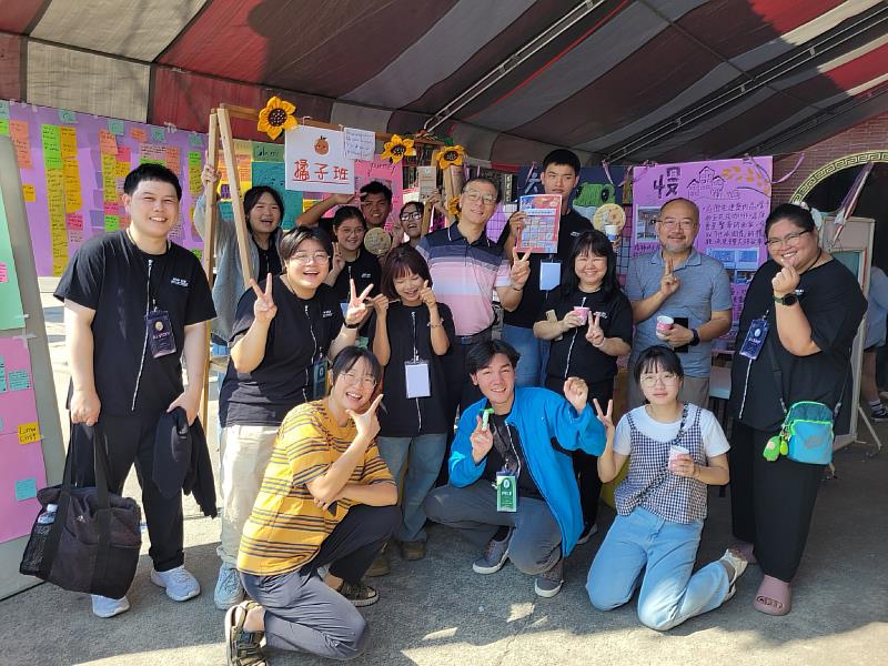 南華大學舉辦「慢運動X設計思考工作坊」，臺泰師生各組發表及社區夥伴討論。