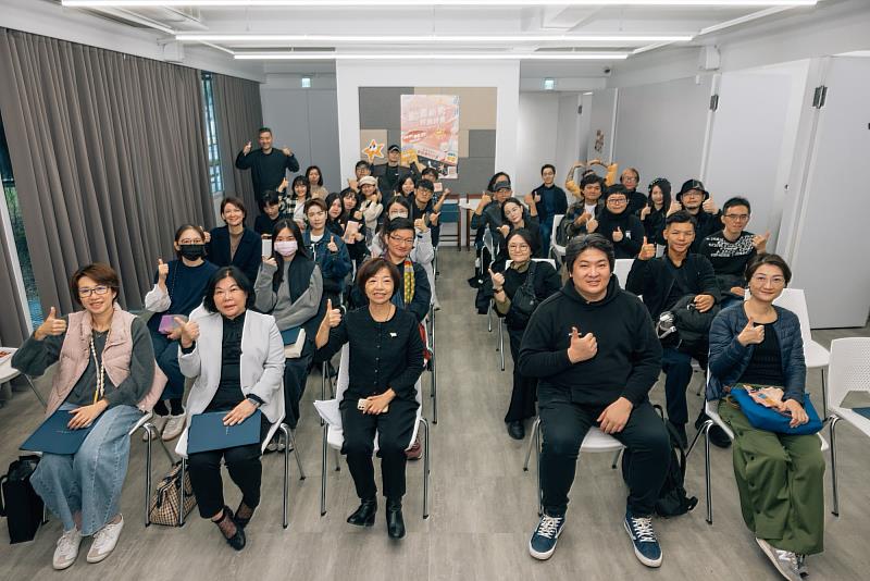 第3屆「動畫新秀孵育計畫」記者會暨成果發表會於C-LAB舉行，全體參與團隊合影，展現產學合作培育動畫新秀成果。（圖：C-LAB提供）