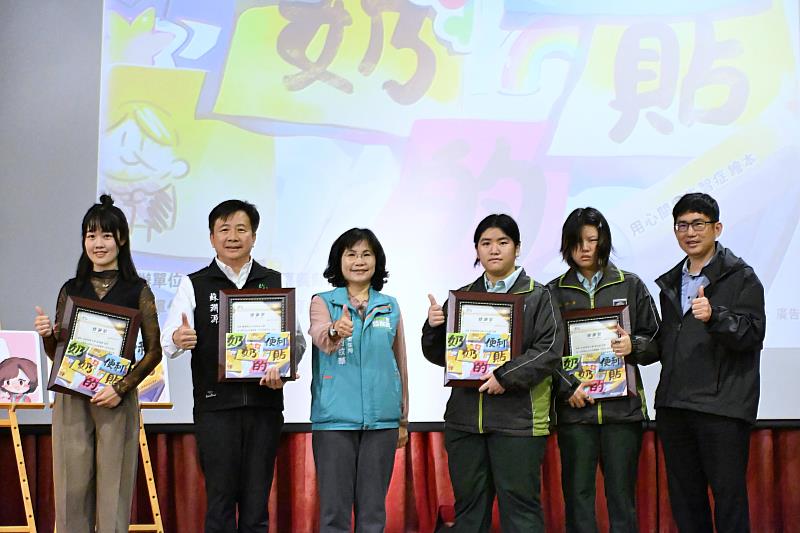 嘉義縣舉辦「奶奶的便利貼」繪本校園分享會 推動失智友善教育