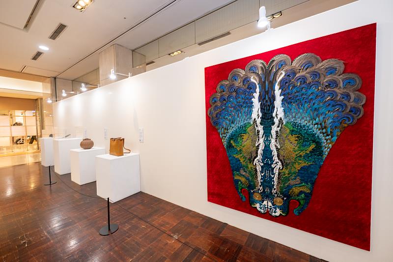 展覽作品橫跨多元材質與技法，展現當代臺灣工藝回應生活需求的創作能量。