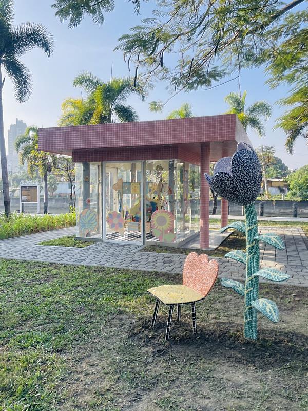 盤花公園的藝術櫥窗。