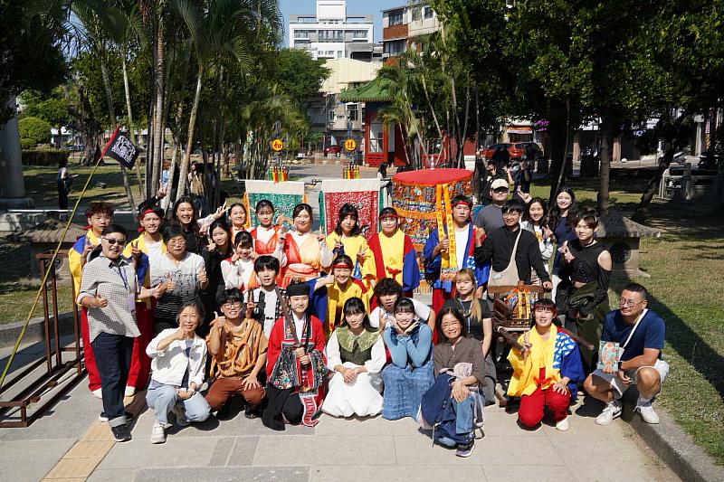 南大戲劇系攜手南市博與在地工藝師,共同完成跨域藝術教學實踐。