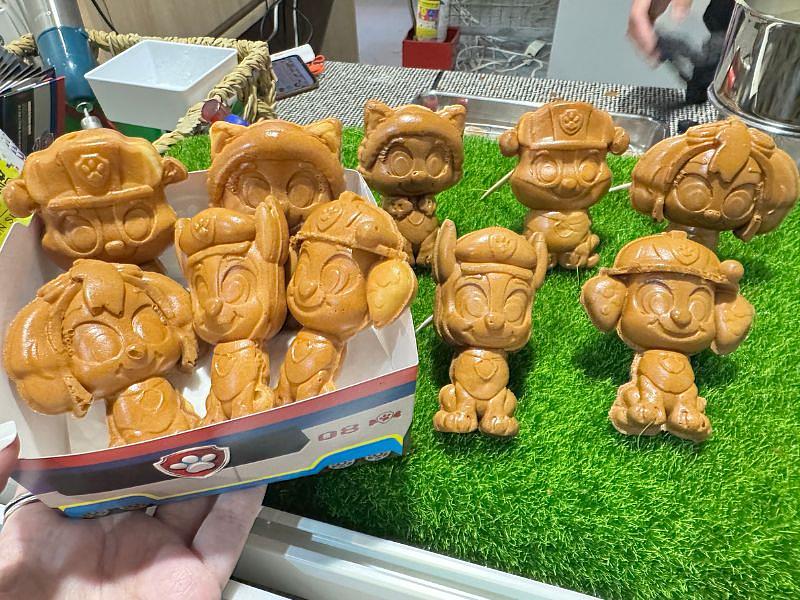 台北站獨家限定汪汪隊造型雞蛋糕。圖／有你共創提供