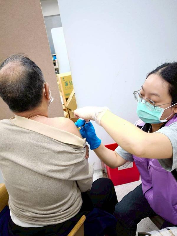 接種疫苗示意圖