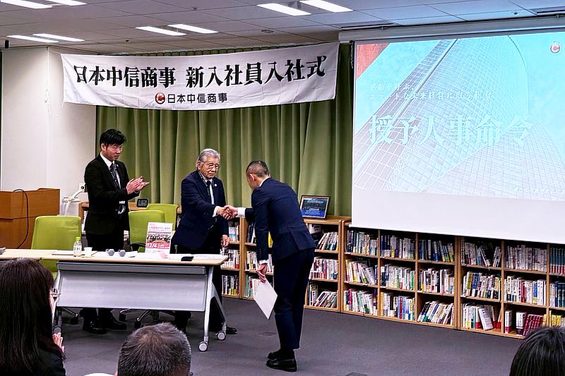 中金院跨境實戰碩士學分班獨家打造「日本職場實境試煉」，特別安排「入社儀式」為沉浸式實戰研習揭開序幕。（圖/中金院提供）