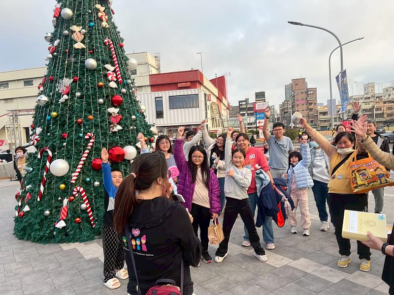 透過社福宣導影片，讓民眾更認識社福中心服務內容。