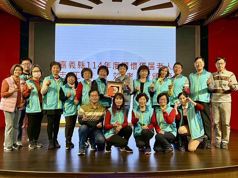 嘉義縣推動獨居老人關懷服務,16隊志工隊交流研習-5