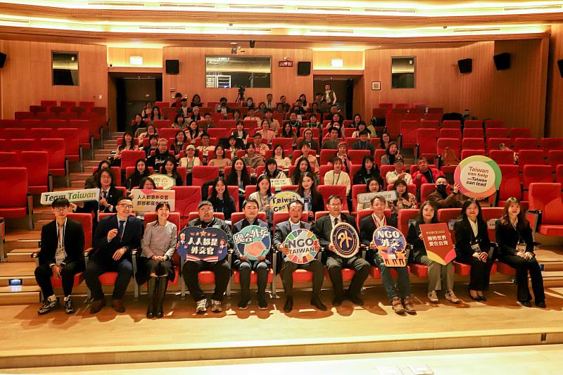 培育青年國際視野,外交部 NGO 國際事務培訓班嘉義場登場-2