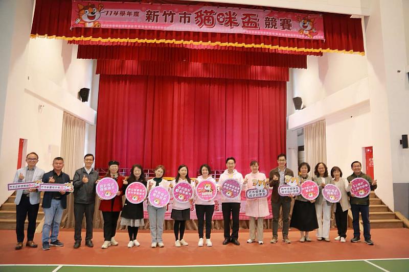 多位校長親臨開幕現場，為參賽選手加油打氣。