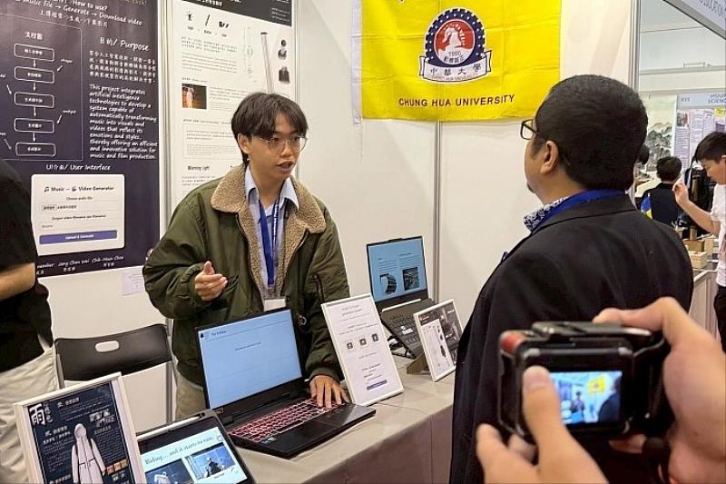 張宸維開發《歌聲繪影》AI系統，讓歌曲自動生成MV，榮獲銅獎！